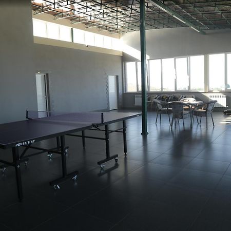 Bek Plus Hotel Takchilik ภายนอก รูปภาพ