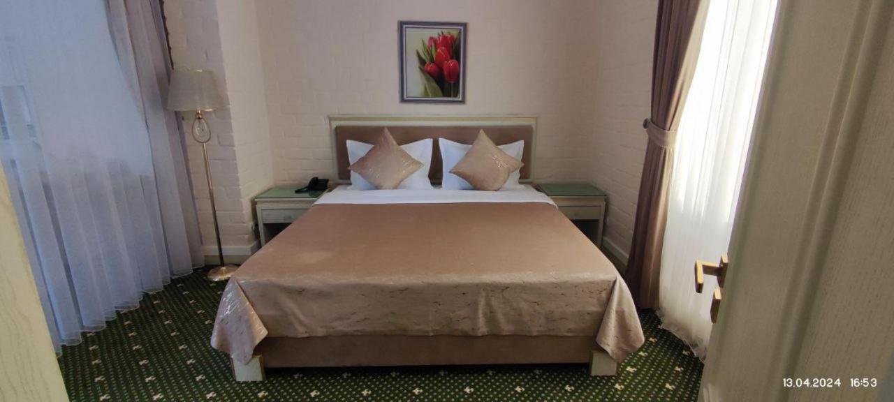 Bek Plus Hotel Takchilik ภายนอก รูปภาพ