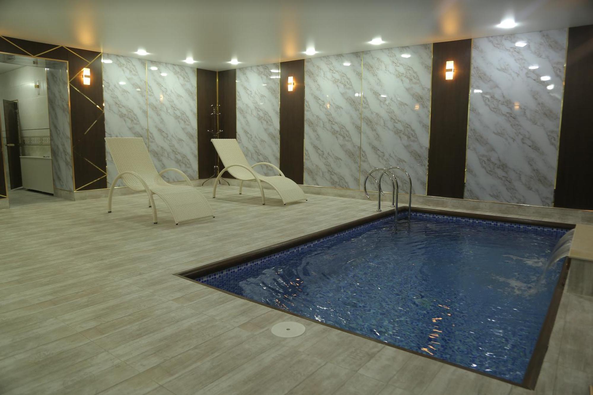 Bek Plus Hotel Takchilik ภายนอก รูปภาพ