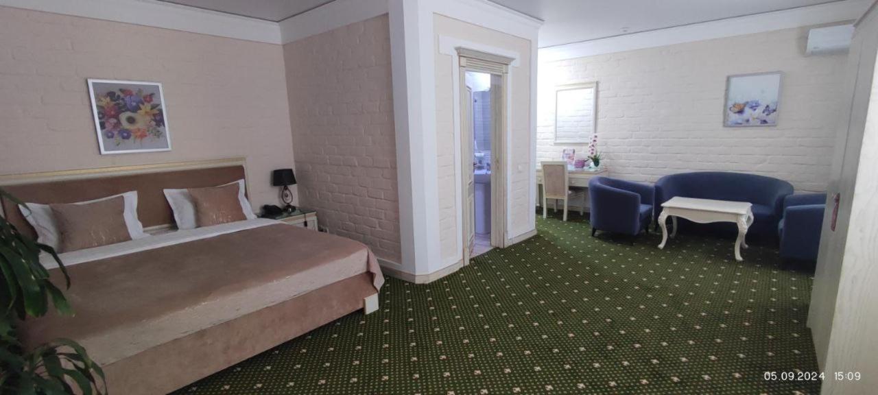 Bek Plus Hotel Takchilik ภายนอก รูปภาพ