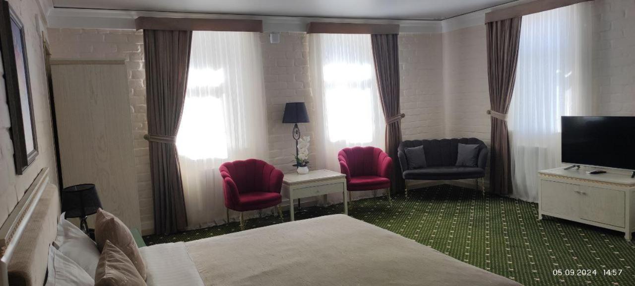 Bek Plus Hotel Takchilik ภายนอก รูปภาพ
