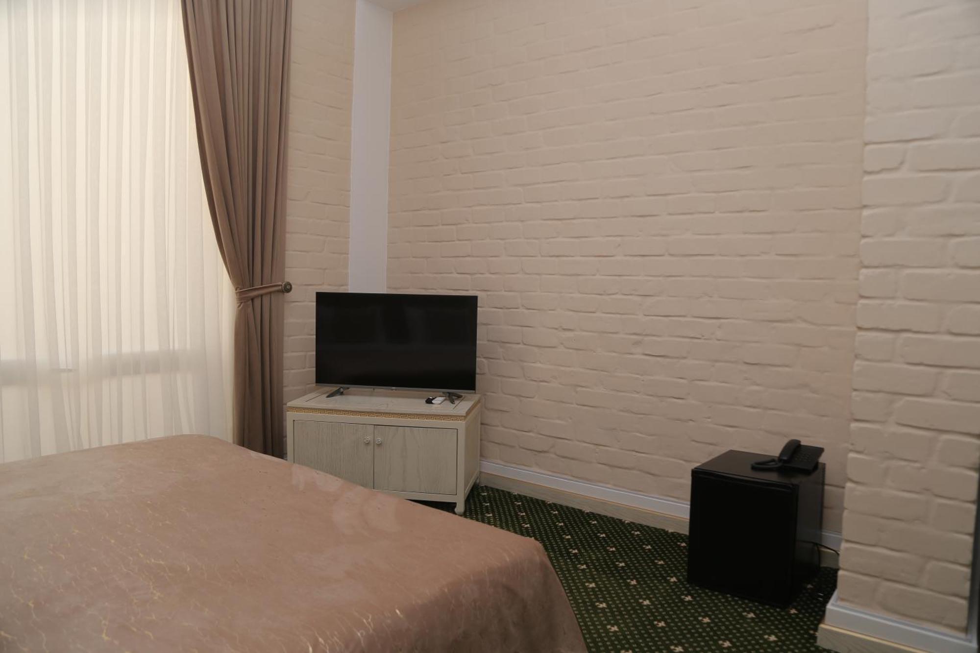 Bek Plus Hotel Takchilik ภายนอก รูปภาพ